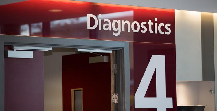 A hospital sign that says diagnostics